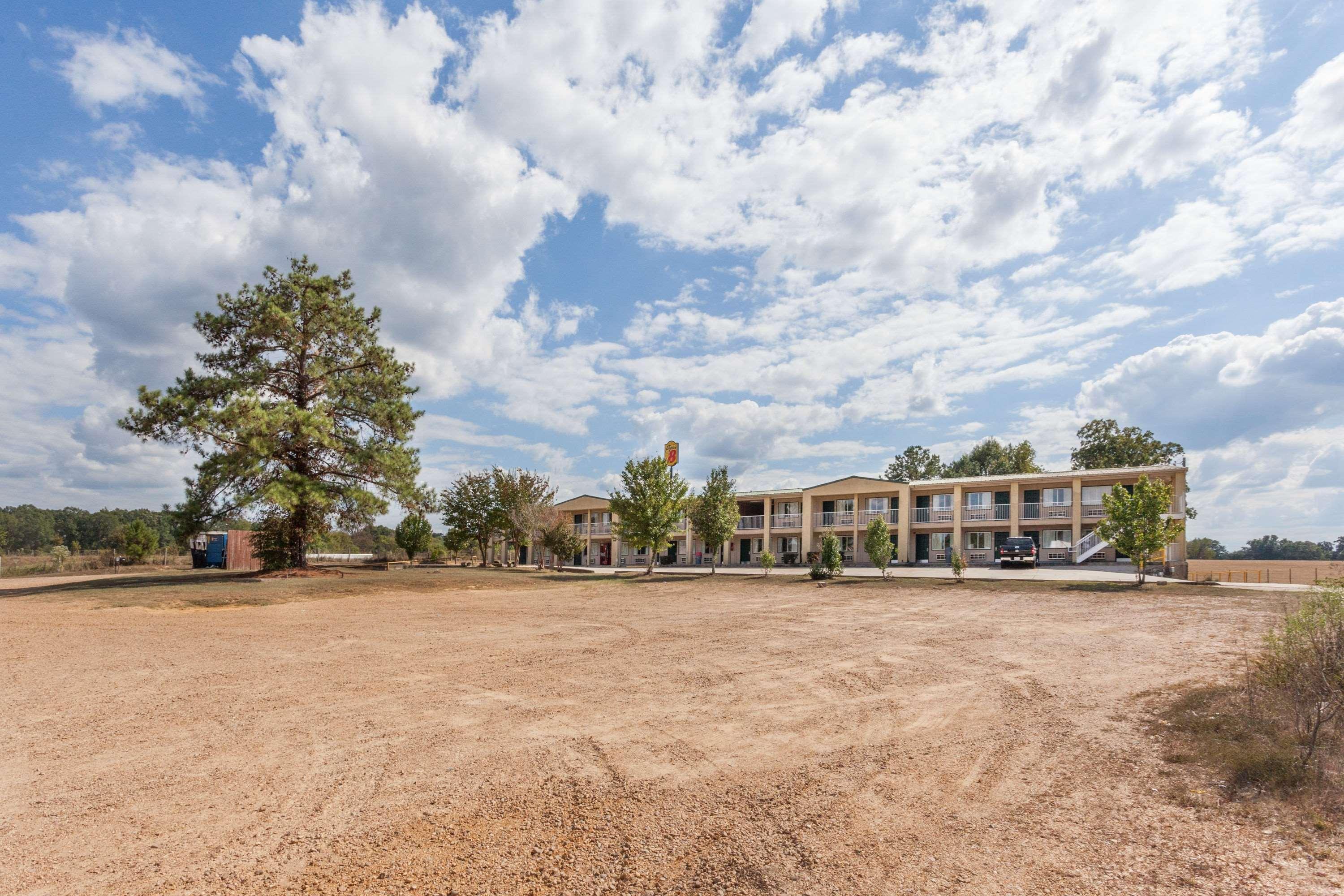 Super 8 By Wyndham Brookhaven Hotel Exterior photo